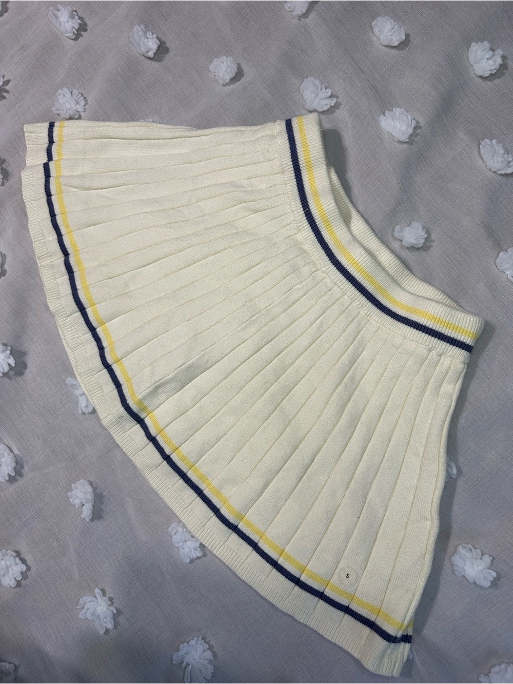 Aeropostale Cream Pleated Skirt with Navy and Yellow Stripes